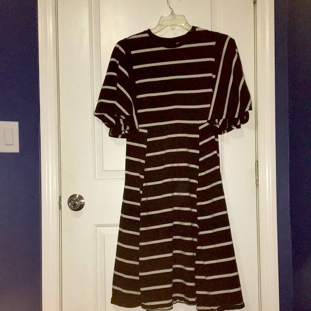 Gorgeous Striped Dress!